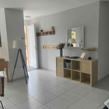 Holiday home Maison A Moins De 5 Minutes De La Soulac-sur-Mer